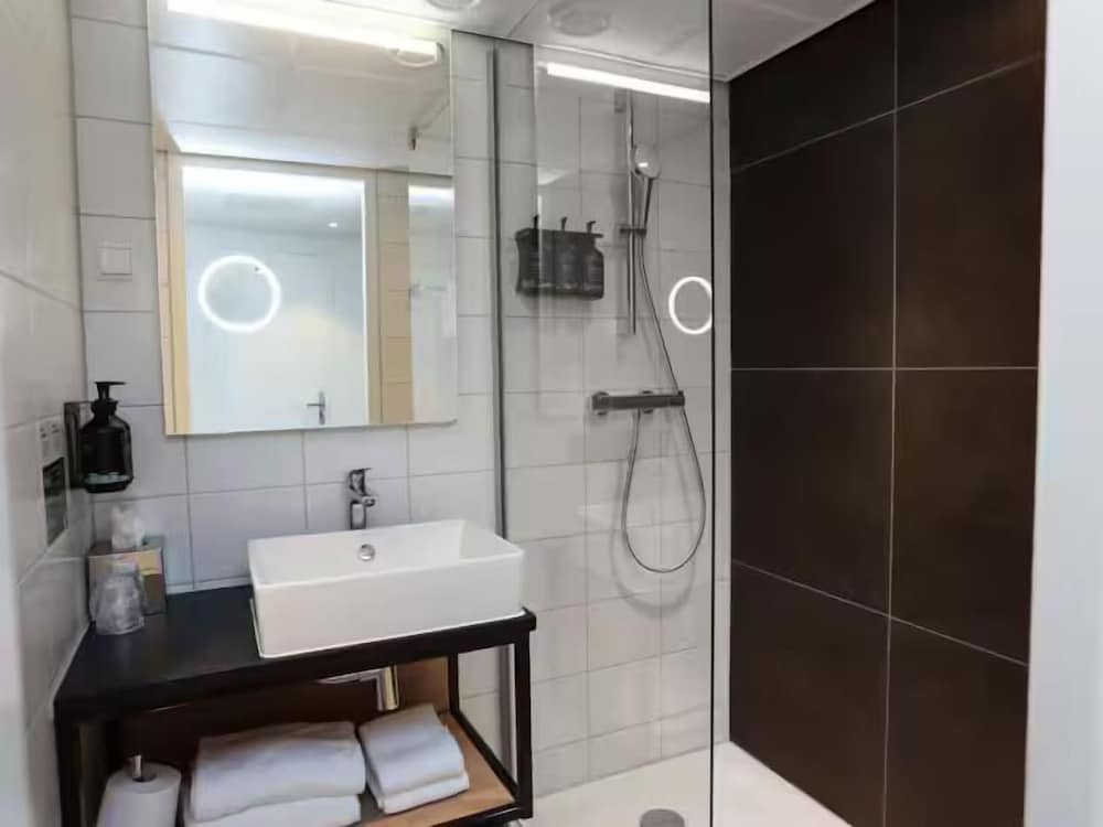 Standard Triple Room - Photo 3