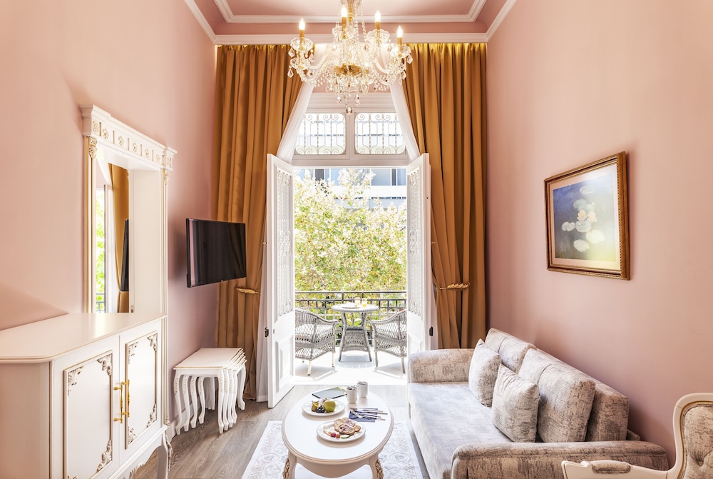 Executive Suite, Balcony photo 1