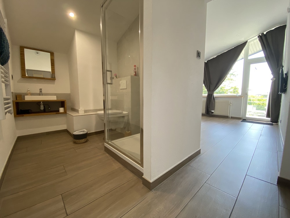 Comfort Double Room, Ensuite, Garden View (Chambre Pink Lady) - Photo 26
