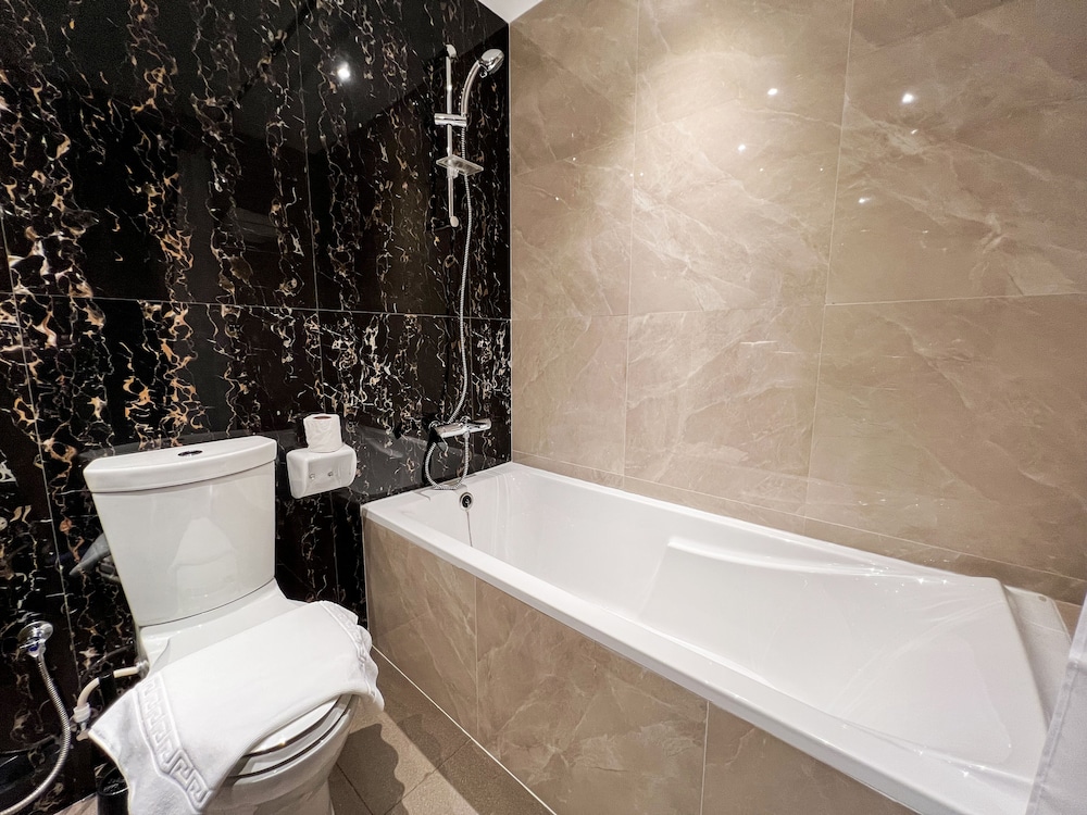 Luxury Apartment photo 3