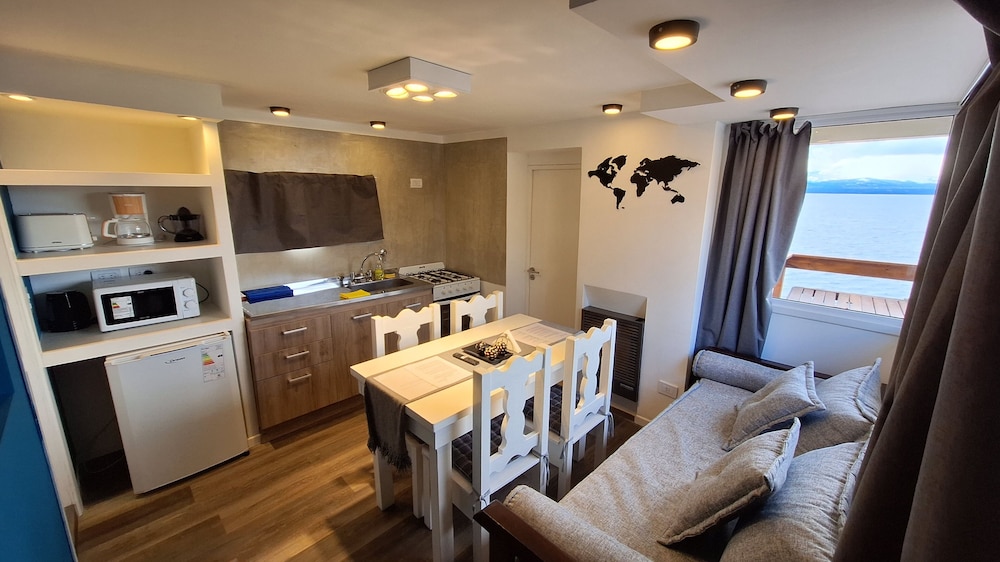 Apartment, 1 Bedroom, Partial Lake View (5)