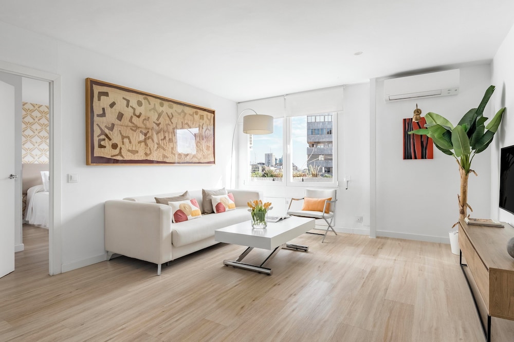 Luxury Duplex, 3 Bedrooms, Kitchen, City View