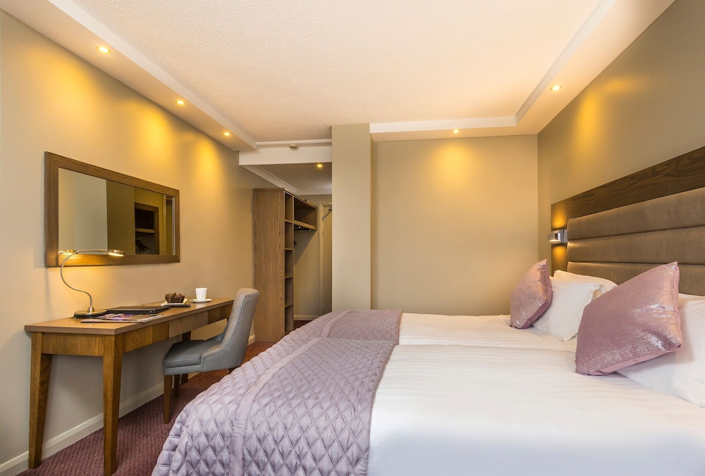 Superior Twin Room, River View