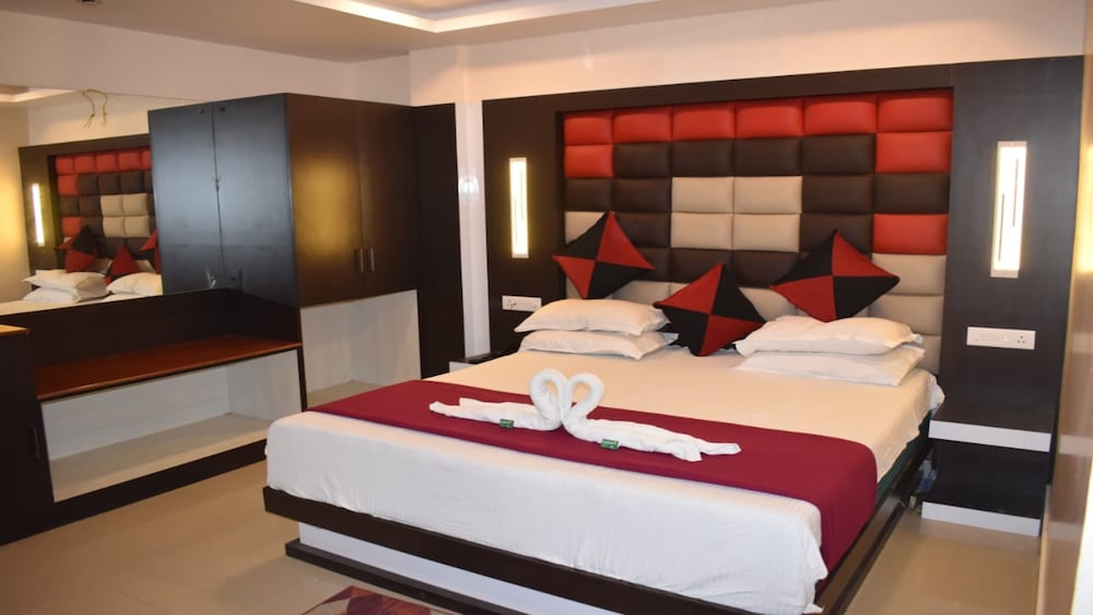 Deluxe Room - Photo 5