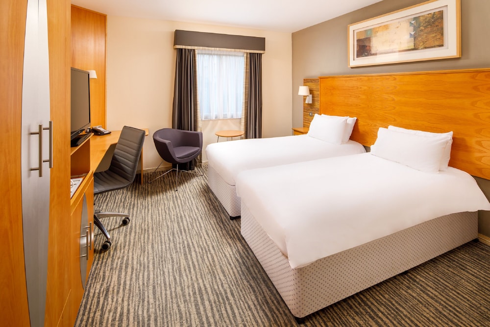 Standard Room, 2 Twin Beds - Photo 6