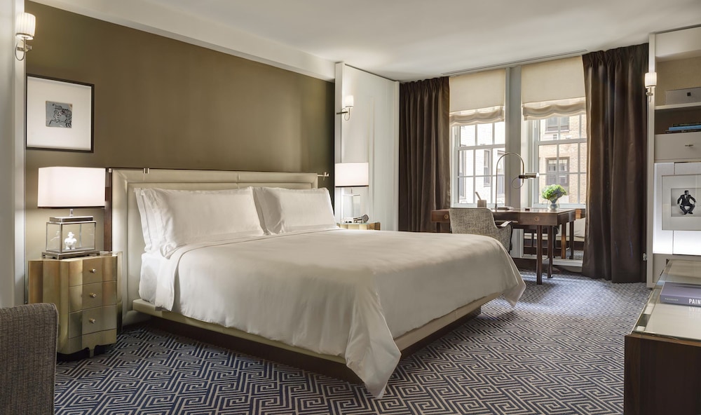 Deluxe Room, 1 King Bed, Accessible (Mobility Accessible)