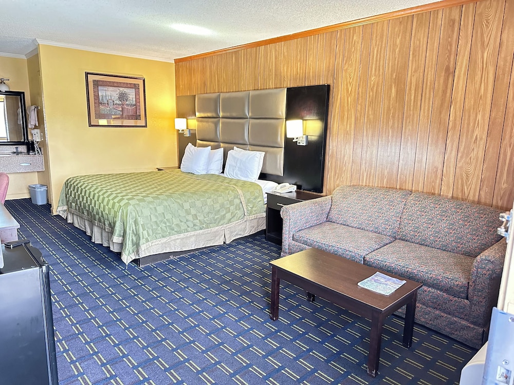 Standard Room, 2 Double Beds, Smoking photo 2