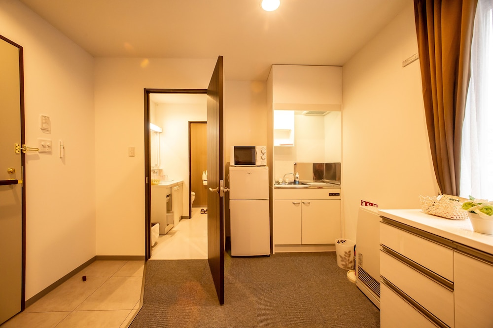 SUPERIOR LARGE ROOM 502 photo 3