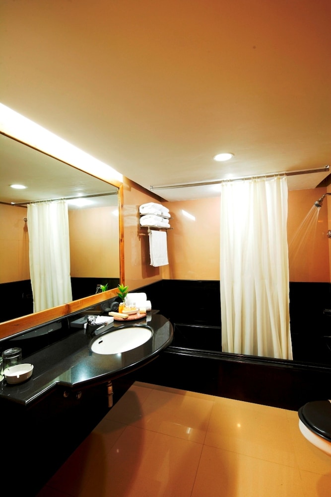 Deluxe suite ( Orchard View) - Photo 3