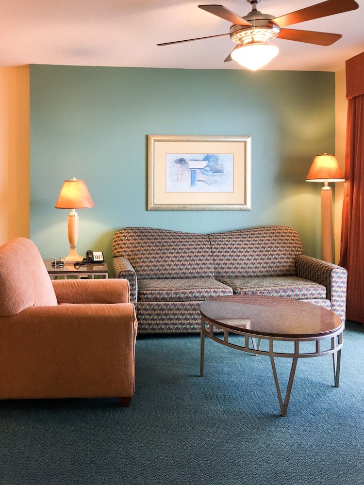 Condo, 1 King Bed with Sofa bed, Hot Tub, Ocean View (Daytona Ocean Walk 2424B)