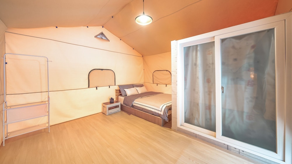 Basic Room, 1 Bedroom (Glamping3)