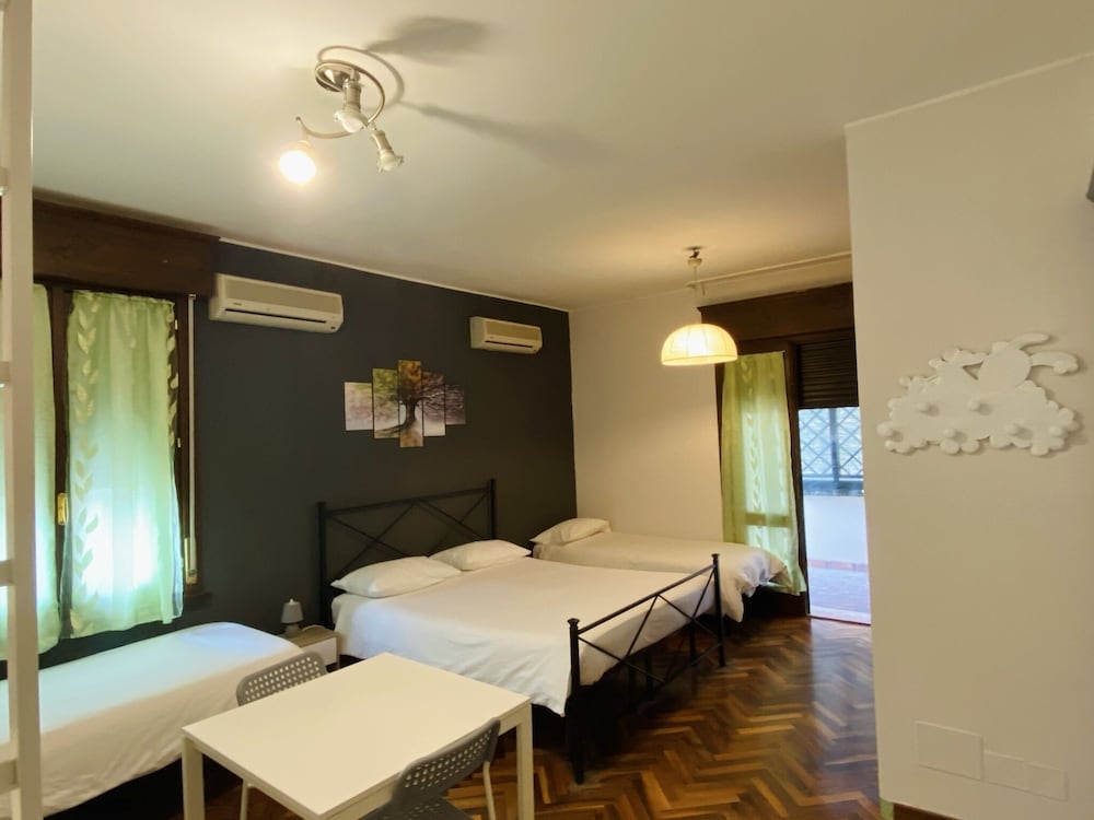 Deluxe Quadruple Room photo 1