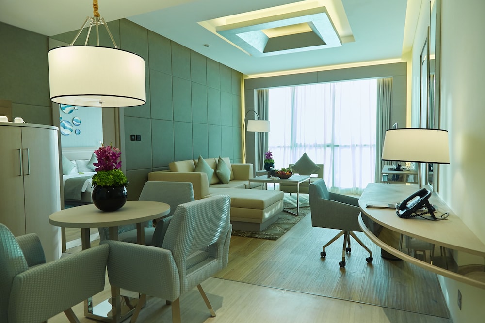 Deluxe Suite photo 3