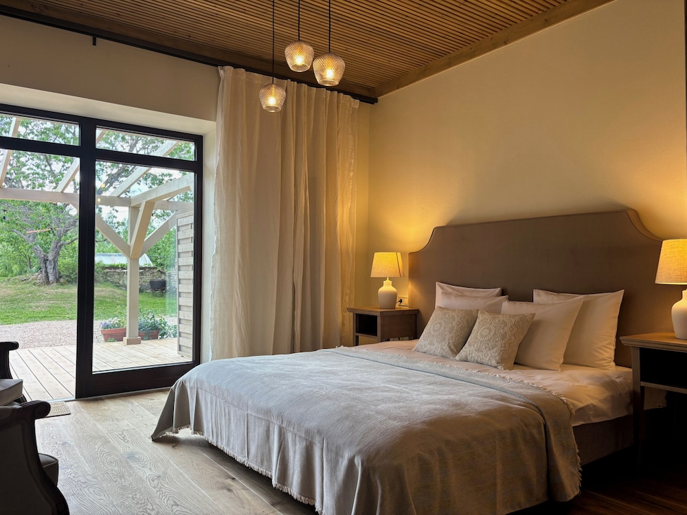 Deluxe Room, 1 Bedroom, Non Smoking, Terrace photo 3
