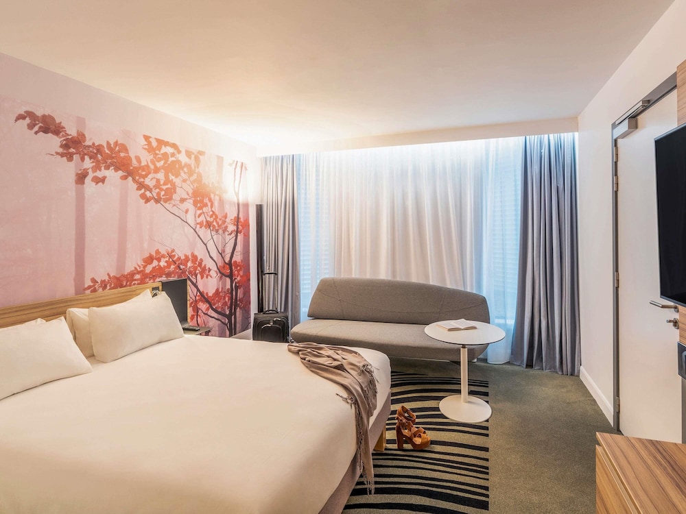 Superior Room, 1 Queen Bed - Photo 9