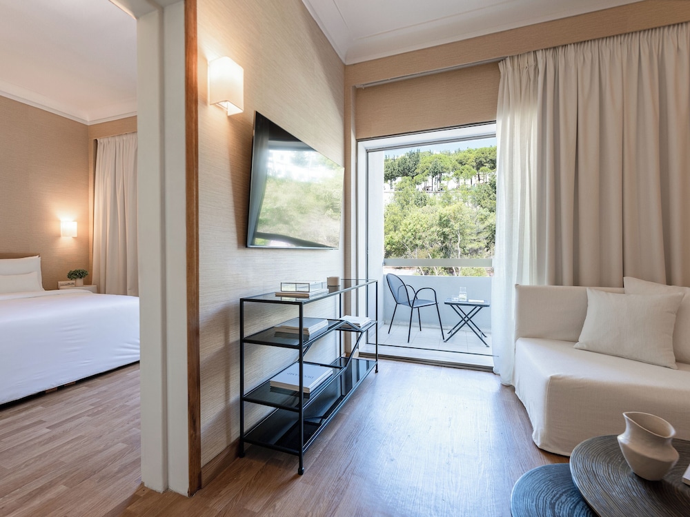 Grand Family Apartment Inland View - Photo 1