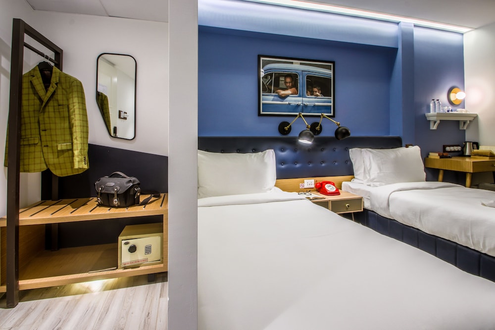 Deluxe Room - Photo 2
