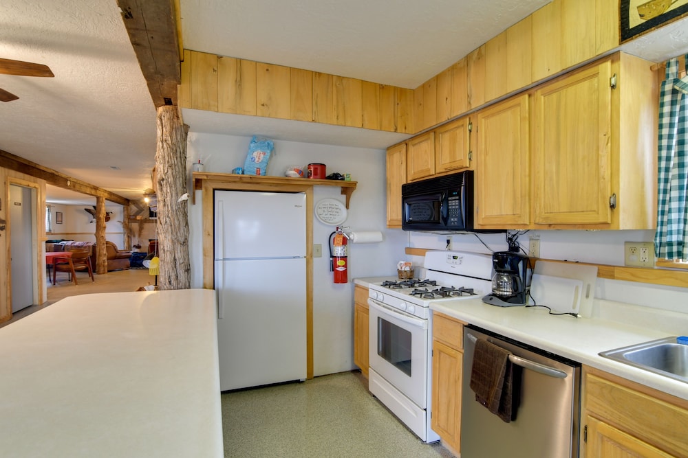 House (4 Bedrooms) photo 2