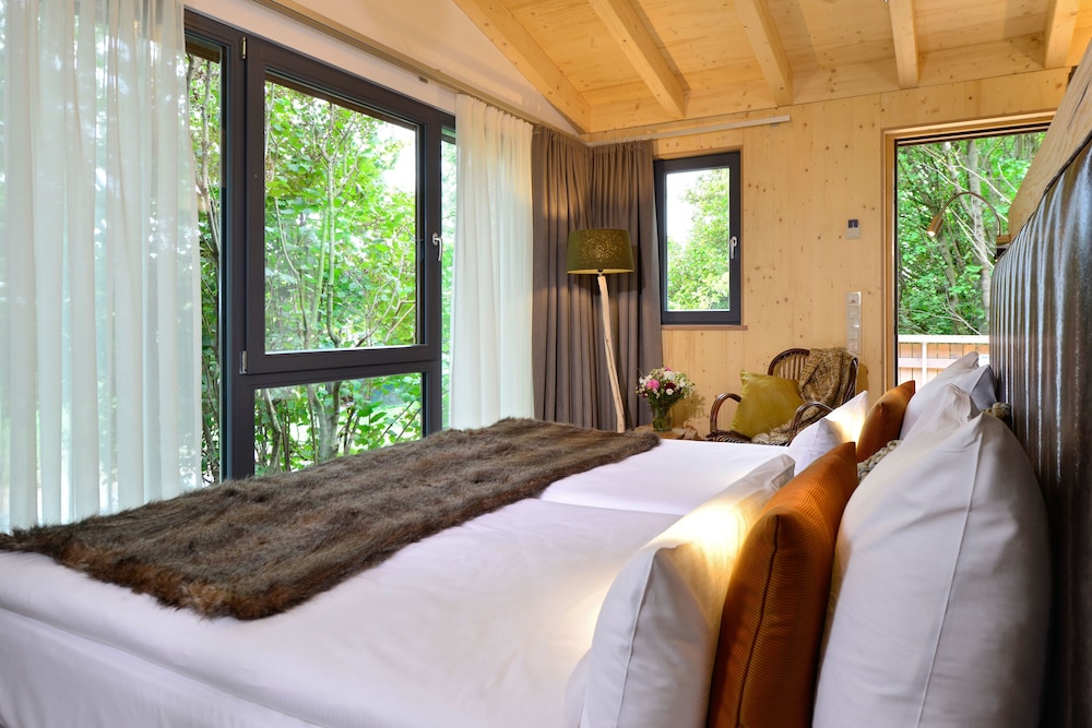 Baum Chalet, 1 Queen Bed, Garden View photo 2