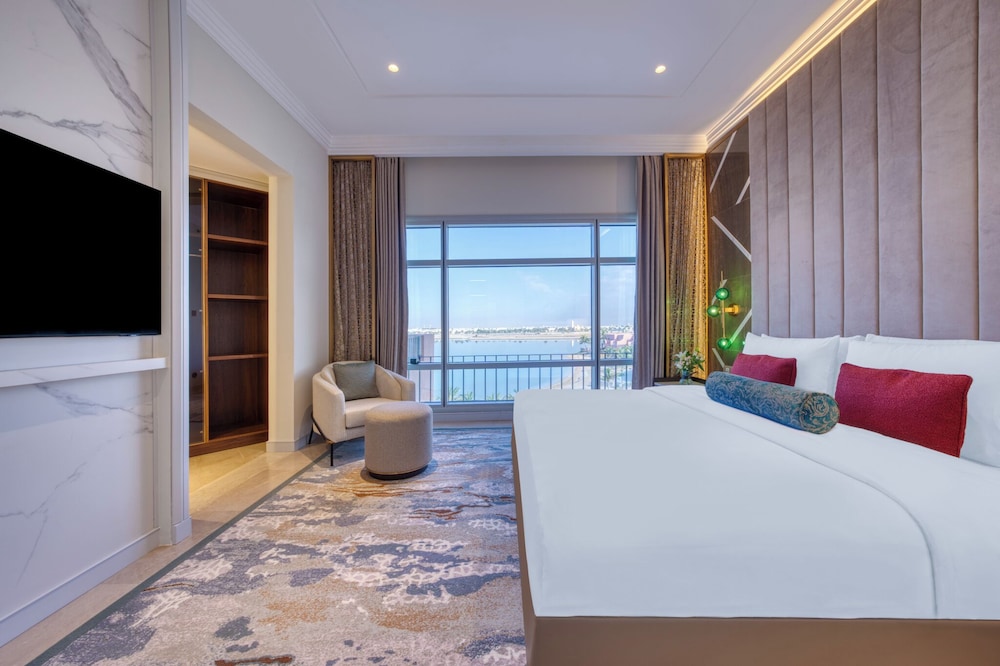 Suite, Multiple Beds, Sea View