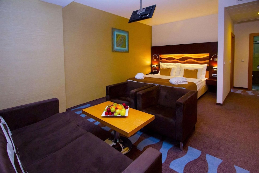 Deluxe Double Room - Photo 4