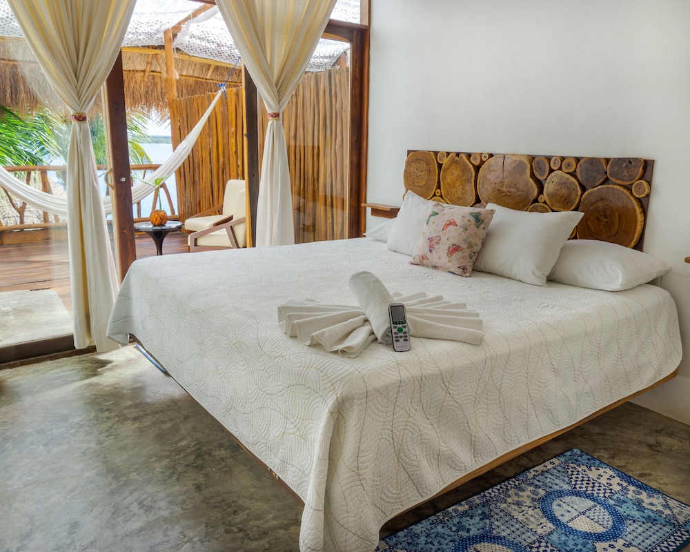 Standard Double Room, 1 King Bed photo 2