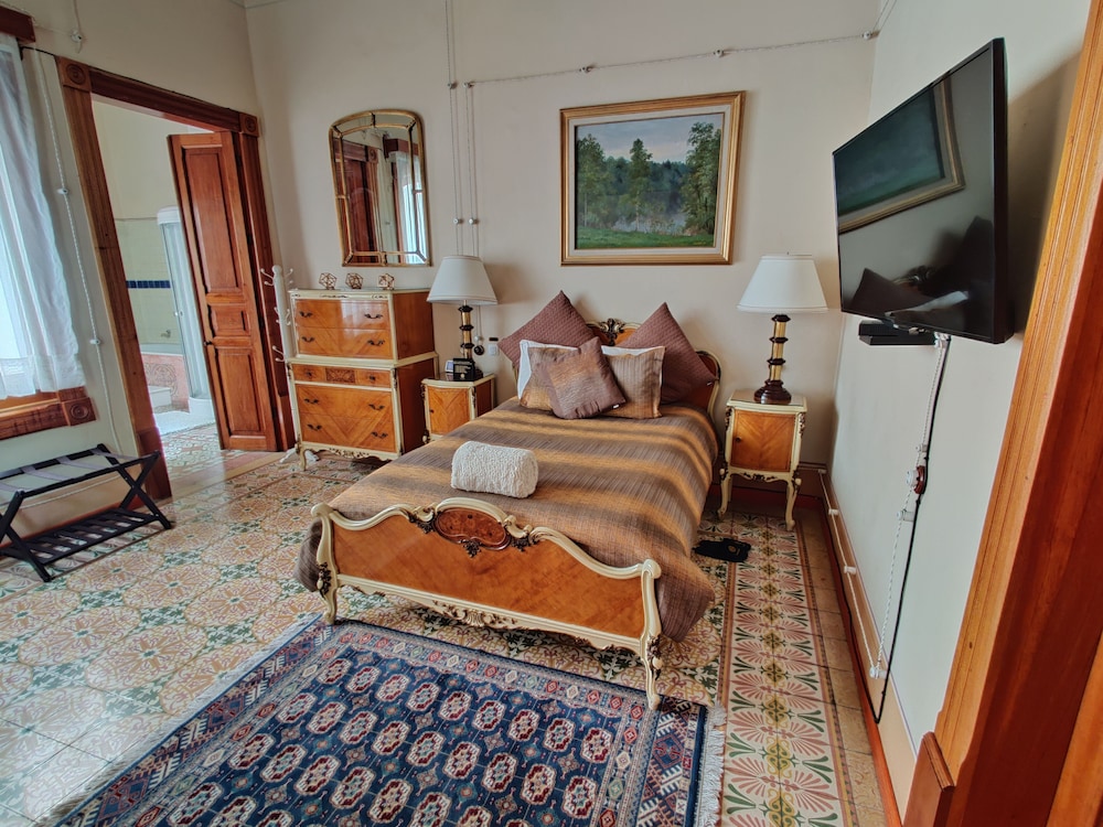 Royal Double Room, 1 Bedroom, Private Bathroom, Tower photo 1