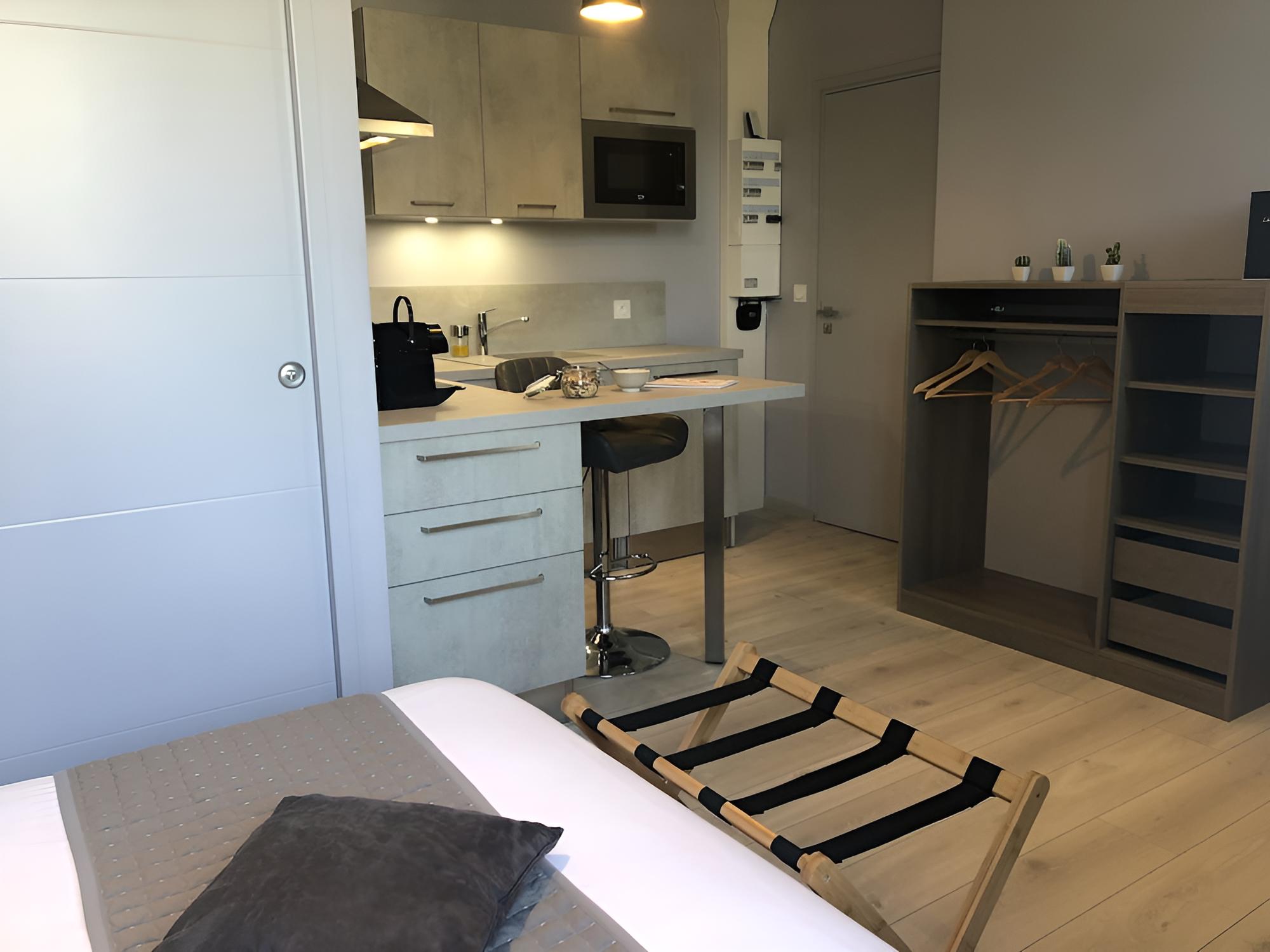 Superior Apartment, City View (Le Corsuet) photo 2