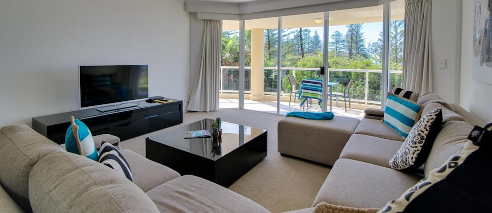 Two Bedroom Garden-Partial Ocean View Apartment — the supplier's photographs — photo 2