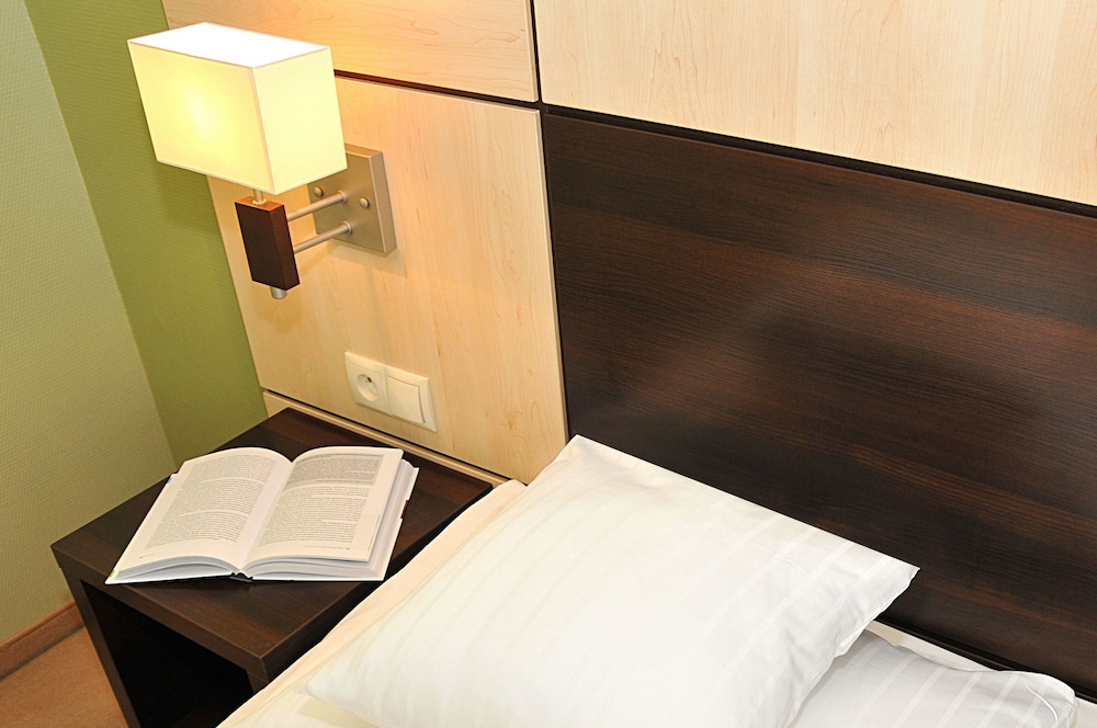 Single Room - Photo 2