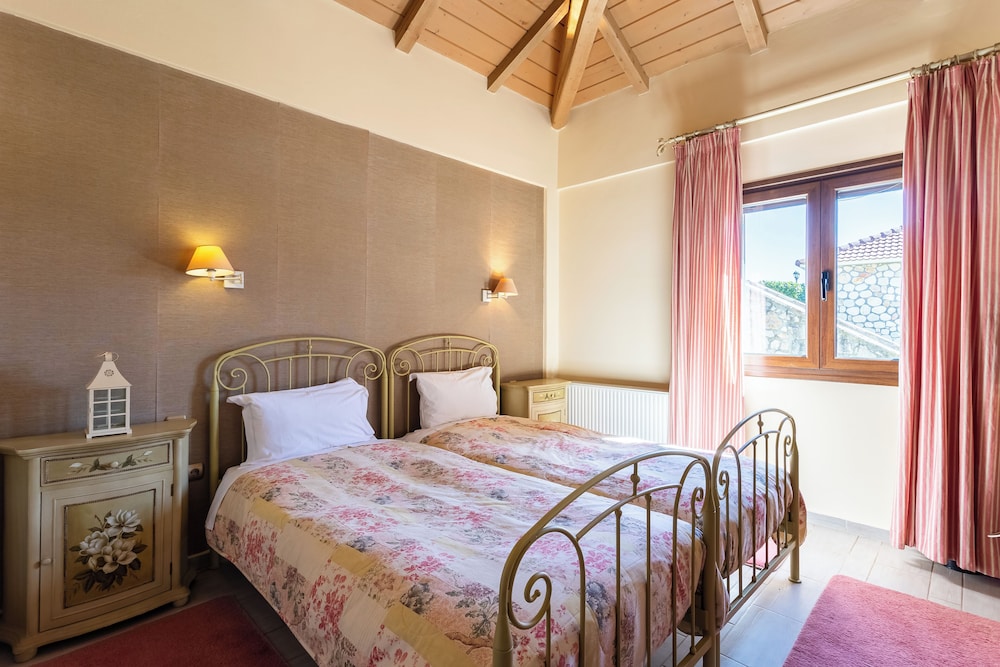 Romantic Studio, Valley View photo 3