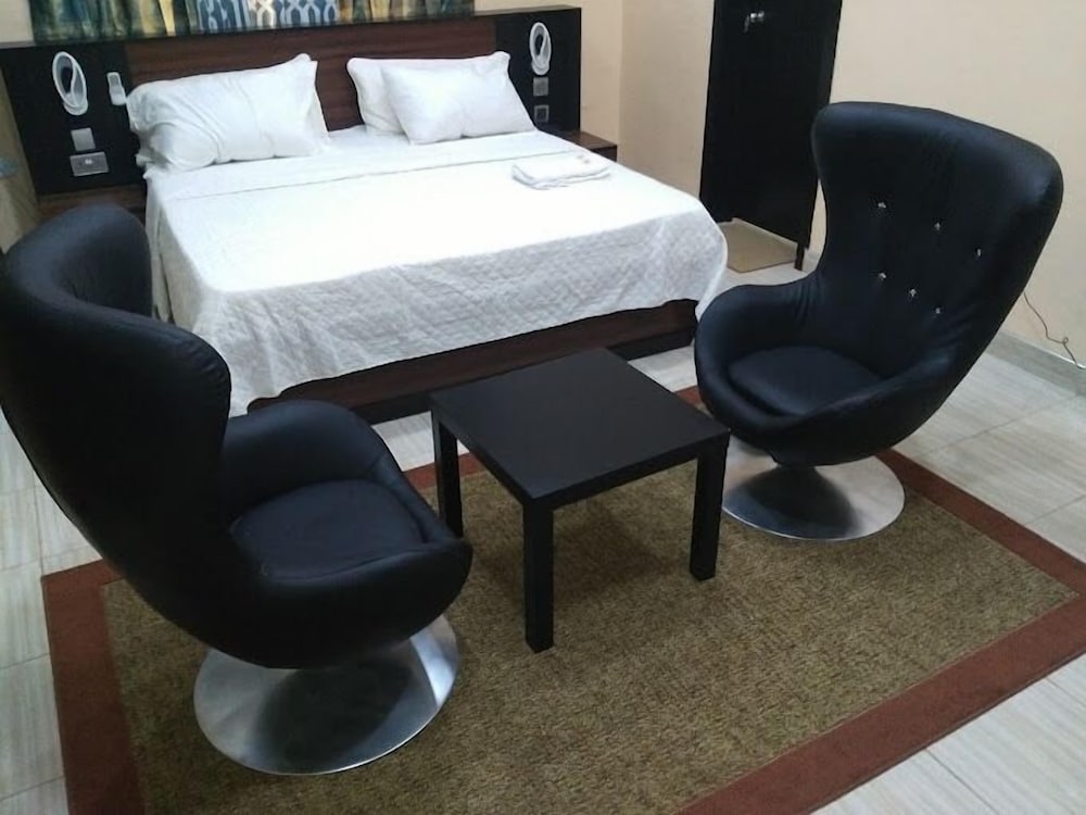Economy Room, Balcony, City View photo 2