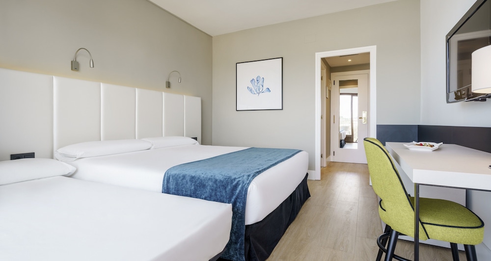 Triple Room, Sea View photo 3