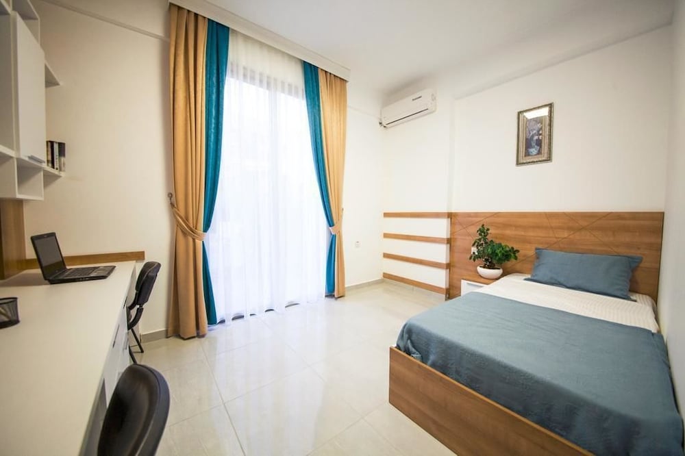 Standard Double or Twin Room photo 3
