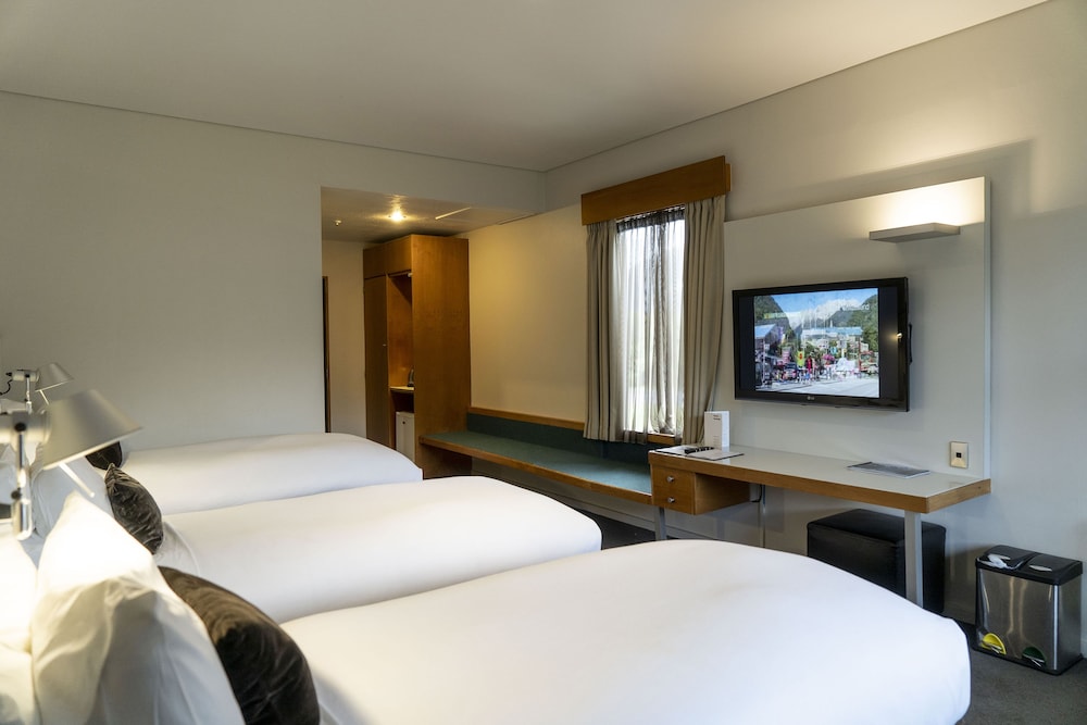 Superior Triple Room, 3 Twin Beds - Photo 2