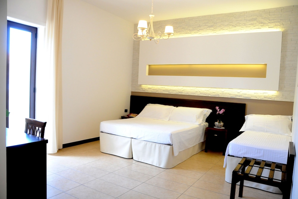 Superior Double or Twin Room photo 3