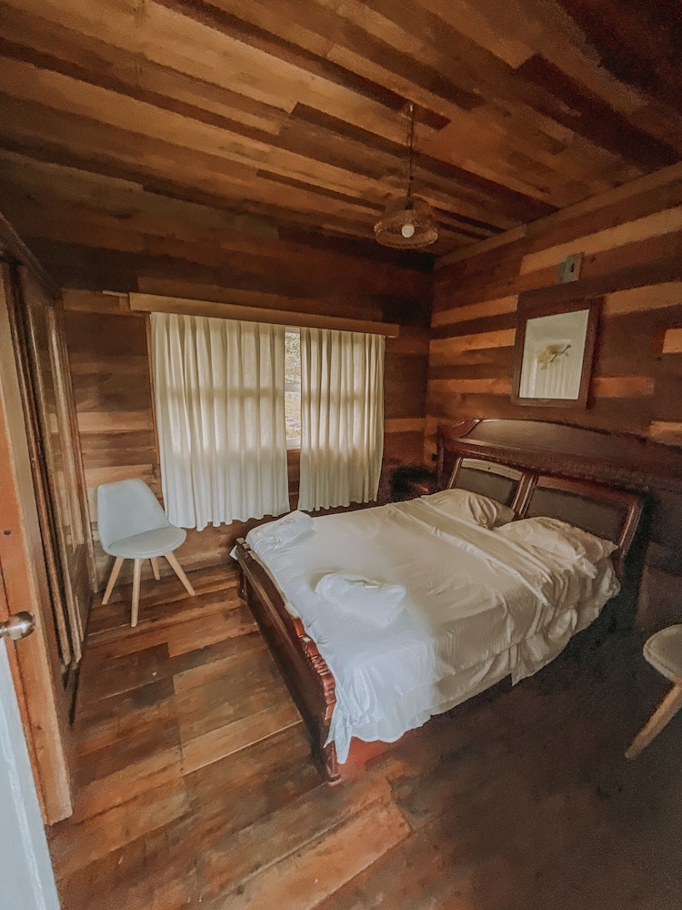 Cabin photo 1
