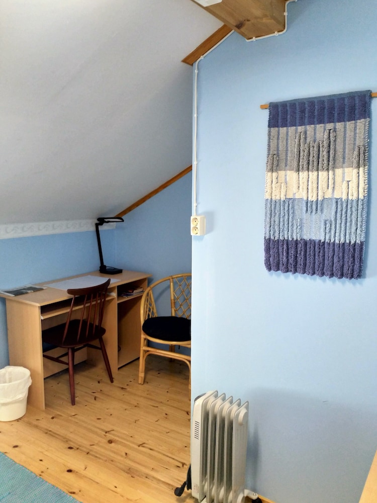 Basic Single Room, 1 Twin Bed, Courtyard View photo 3