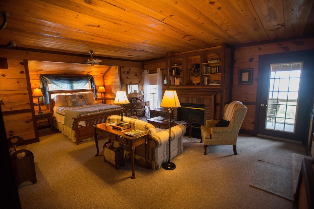 Suite, 1 Bedroom photo 1