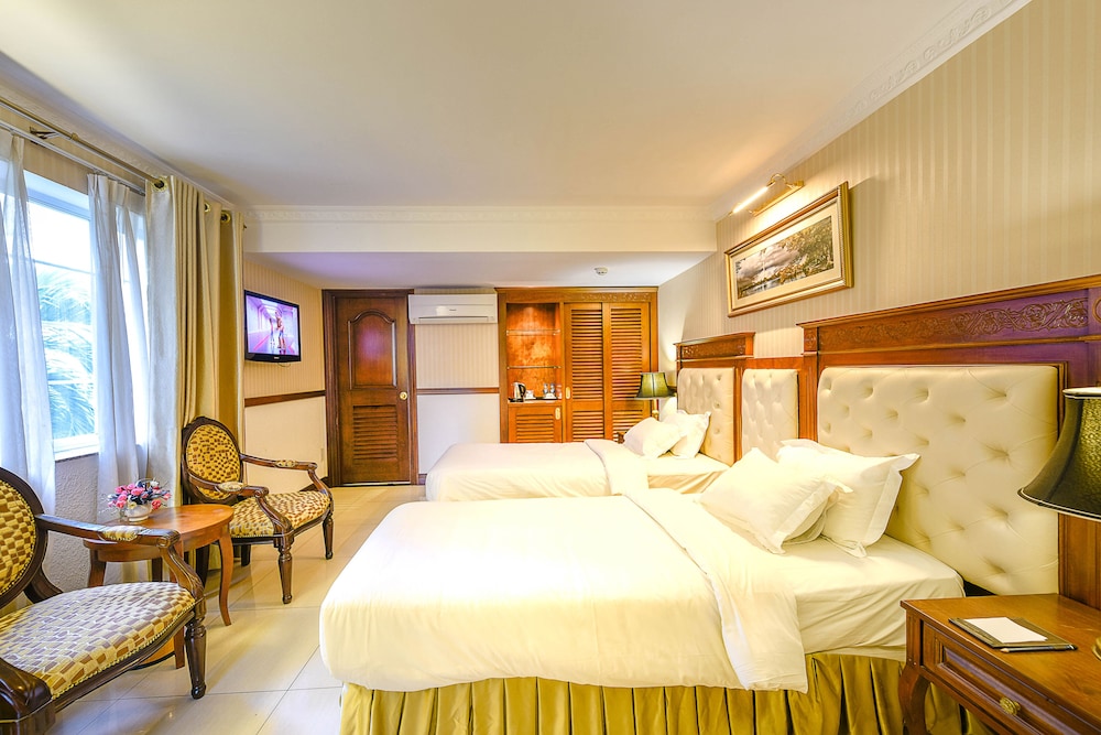 Deluxe Double or Twin Room