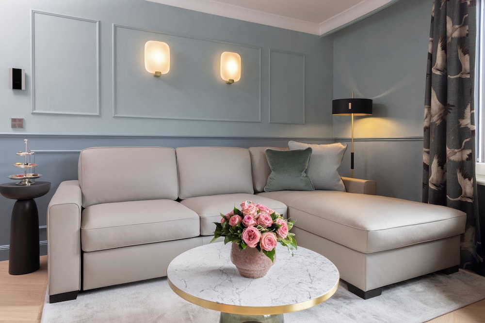 Penthouse (Suite Gartenfluegel II) photo 3