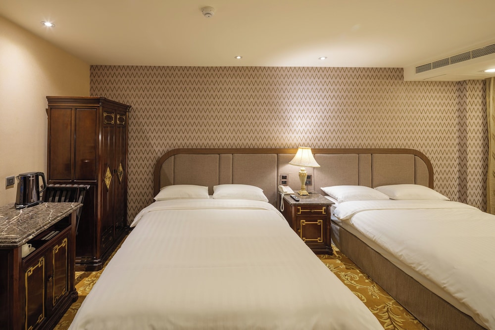 Luxury Twin Room photo 2