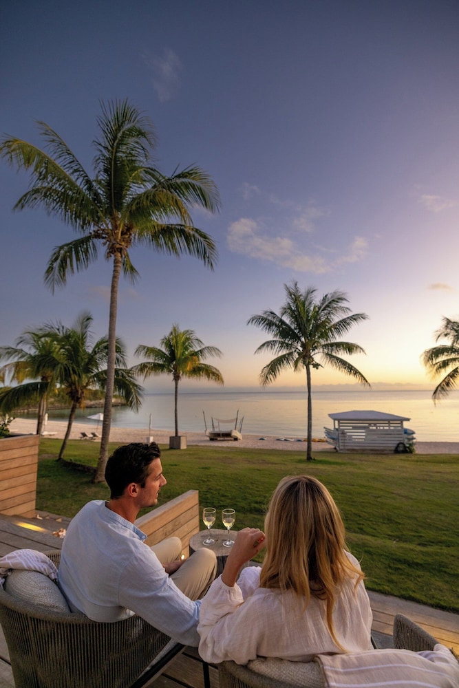 Room (Beachfront Grand King) - Photo 10