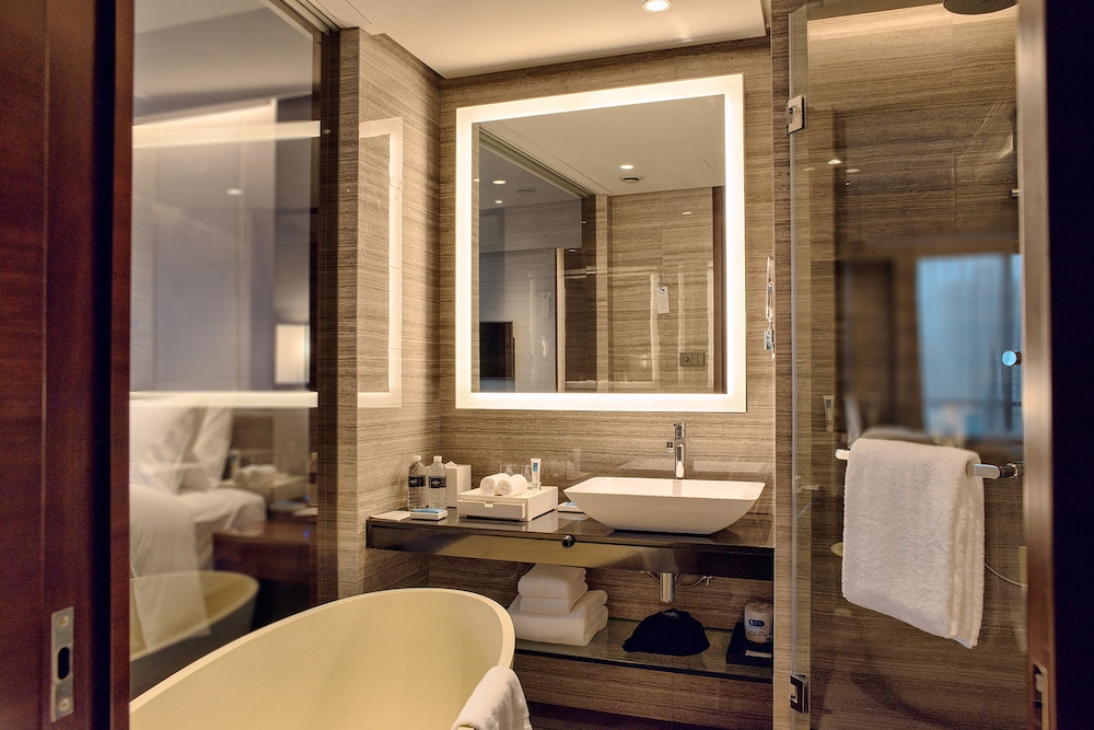 Club Deluxe King Room