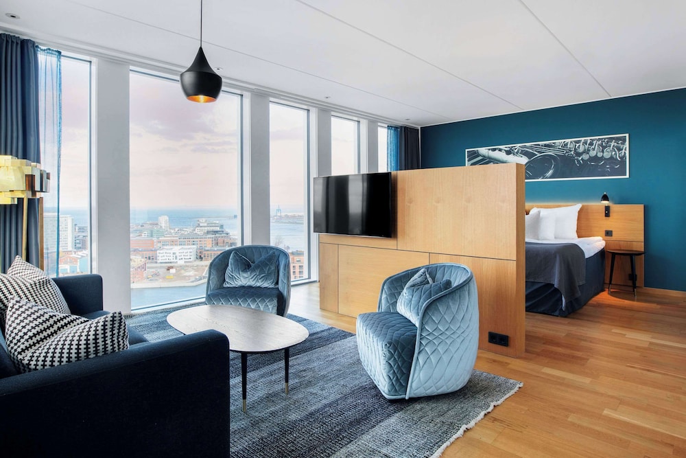 Superior Room, 1 King Bed, Non Smoking