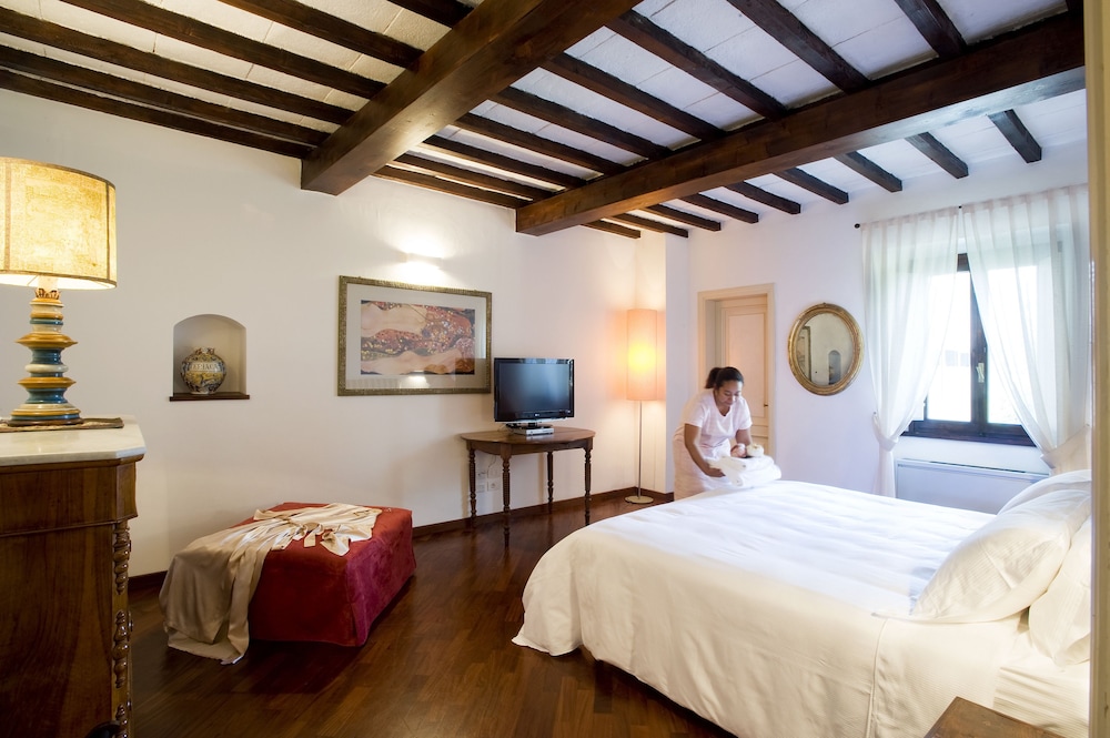 Superior Triple Room photo 2