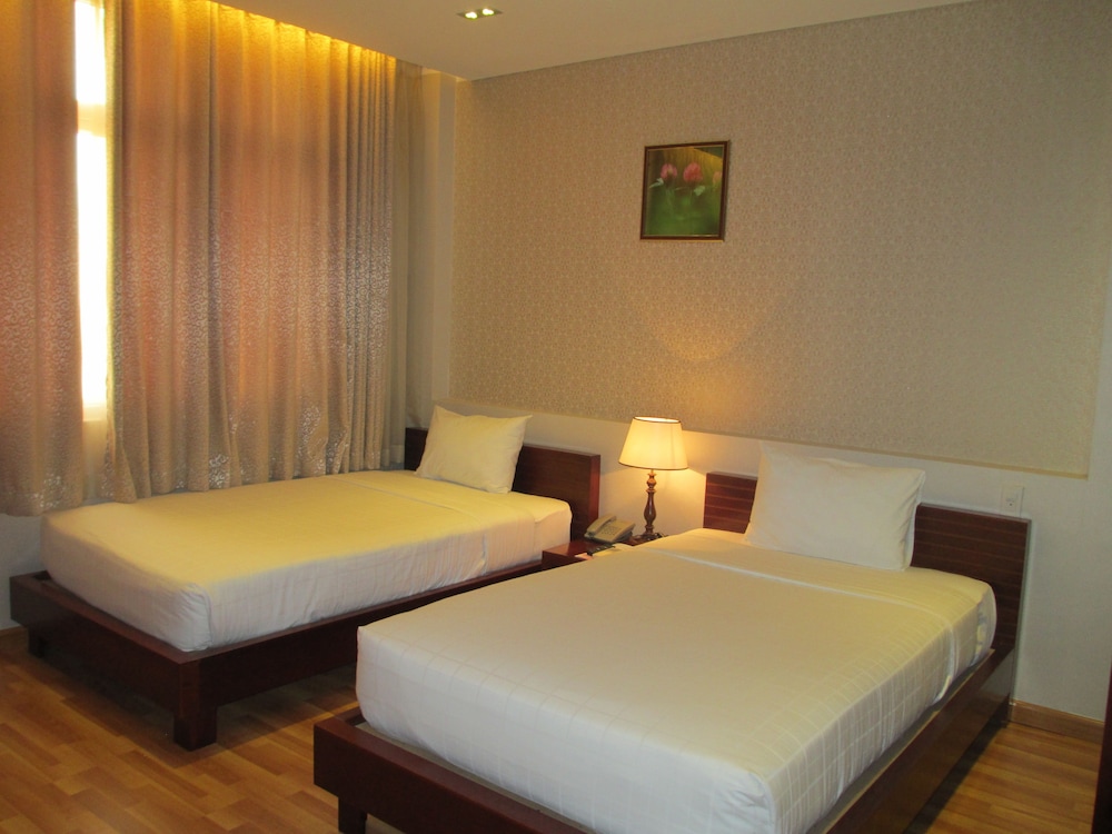 Deluxe Twin Room, City View photo 3