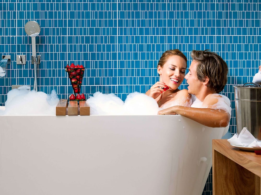 Suite, 1 King Bed, Ocean View (sunset Swim-out Butler Suite)