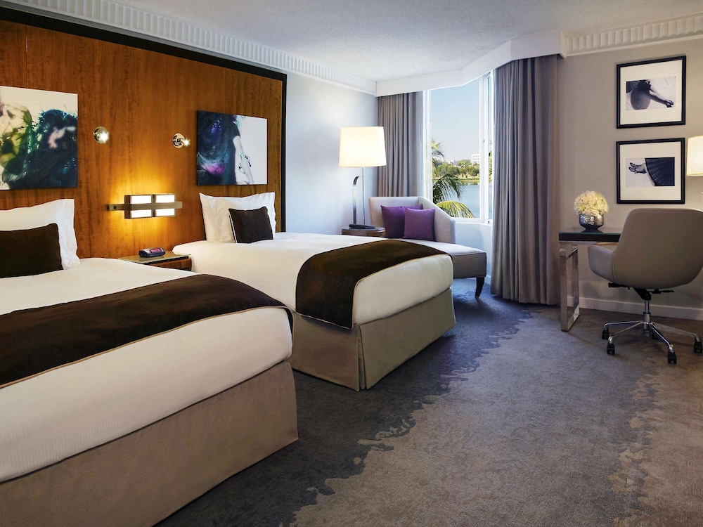 Deluxe Room, 2 Double Beds, Lagoon View