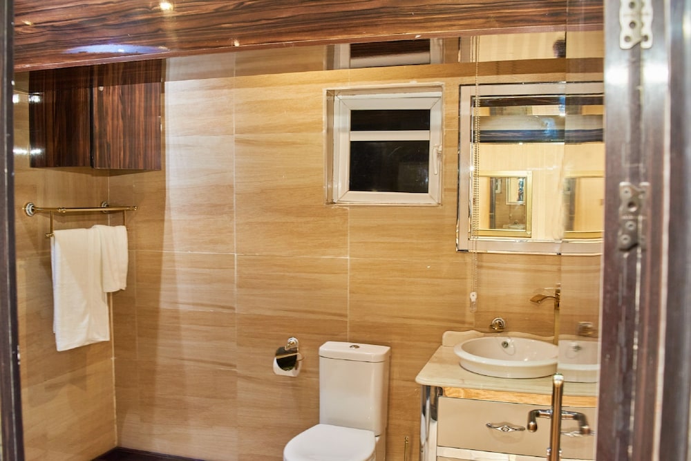 Luxury Room - Photo 2